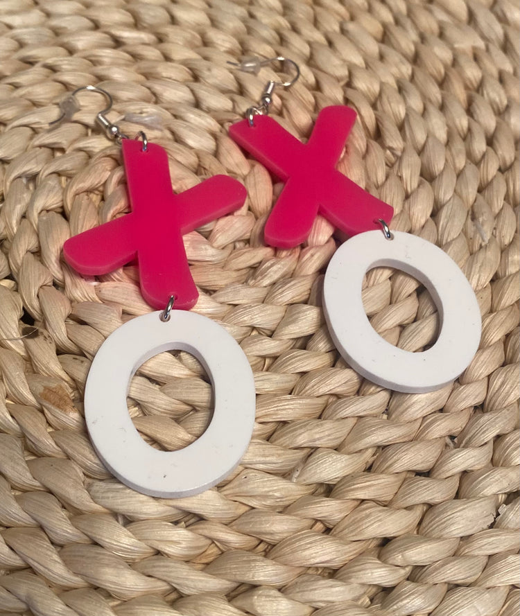“XO” Acrylic Earrings